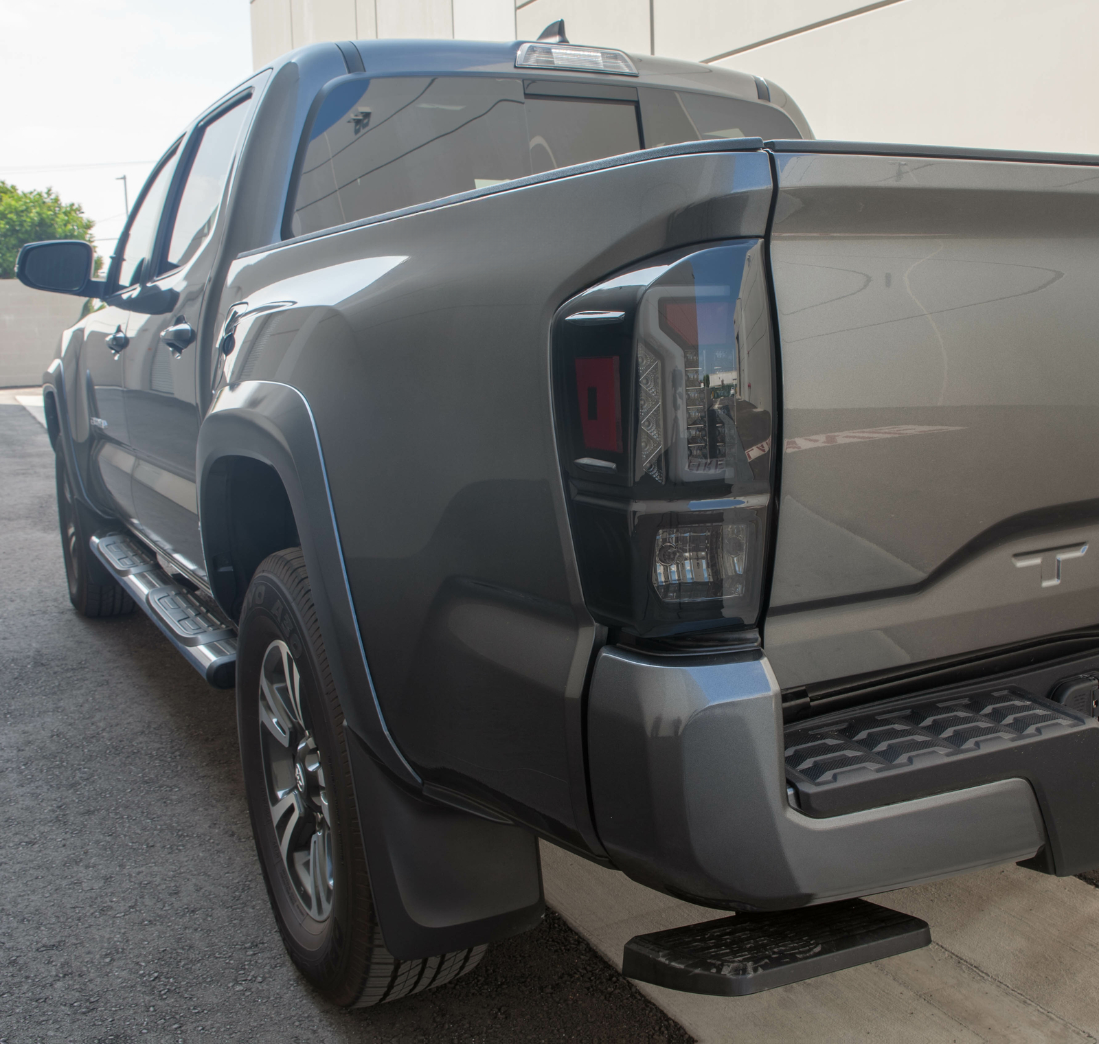 Winjet DRL LED Black/Smoke Lens Tail Lights Pair Set for 2016-2020 Toyota Tacoma - Image 2